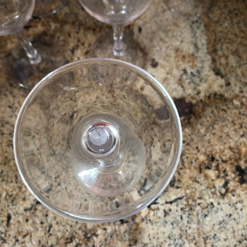 Williams Sonoma NWOT set of 6 acrylic wine glasses